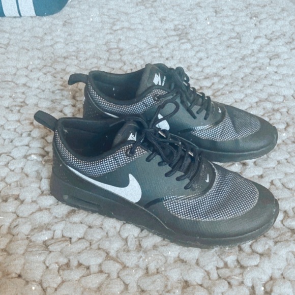 Nike Air Max Thea - Picture 2 of 4